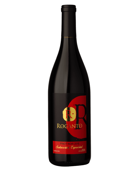 bottle of Roganto Pinot Noir 2016