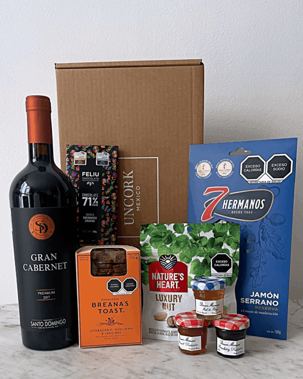Caja Regalo - Santo Domingo Gran Cabernet y productos gourmet